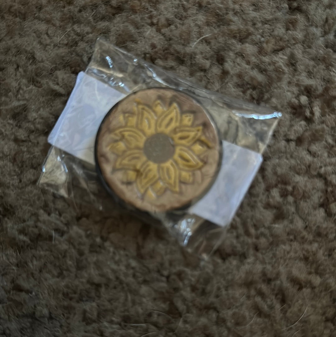 Sunflower Socket Myra