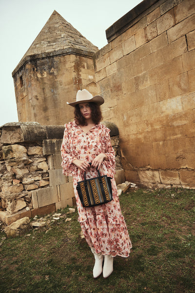 Nuevas Vistas Crossbody