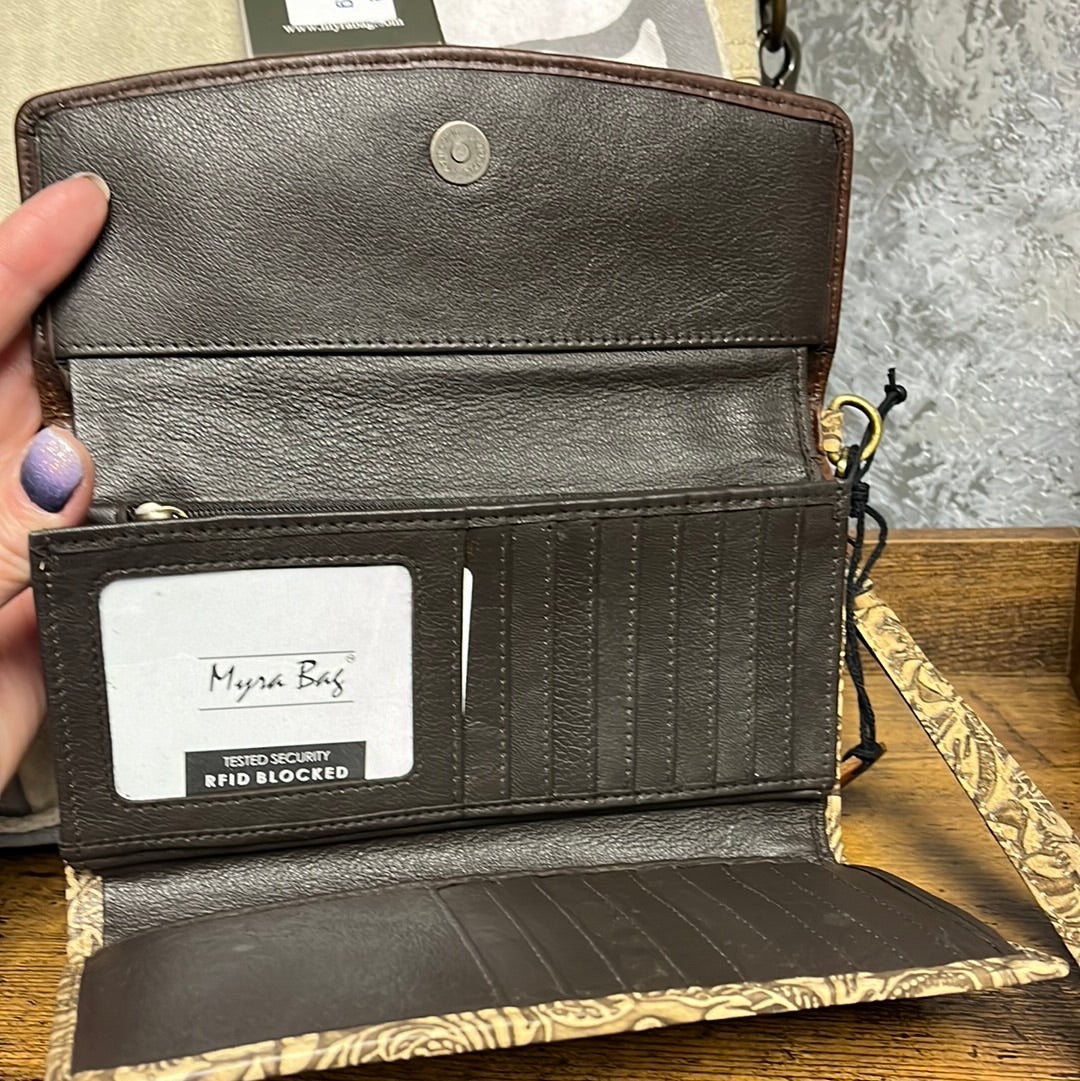 Myra - Triple Falls Wallet