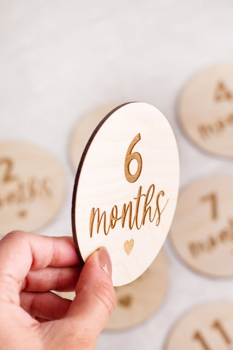 Circle Baby Milestone Signs